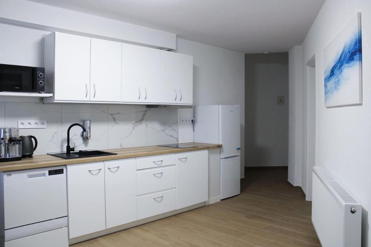 Apartment Lyly - Free Parking, Near The Metro *